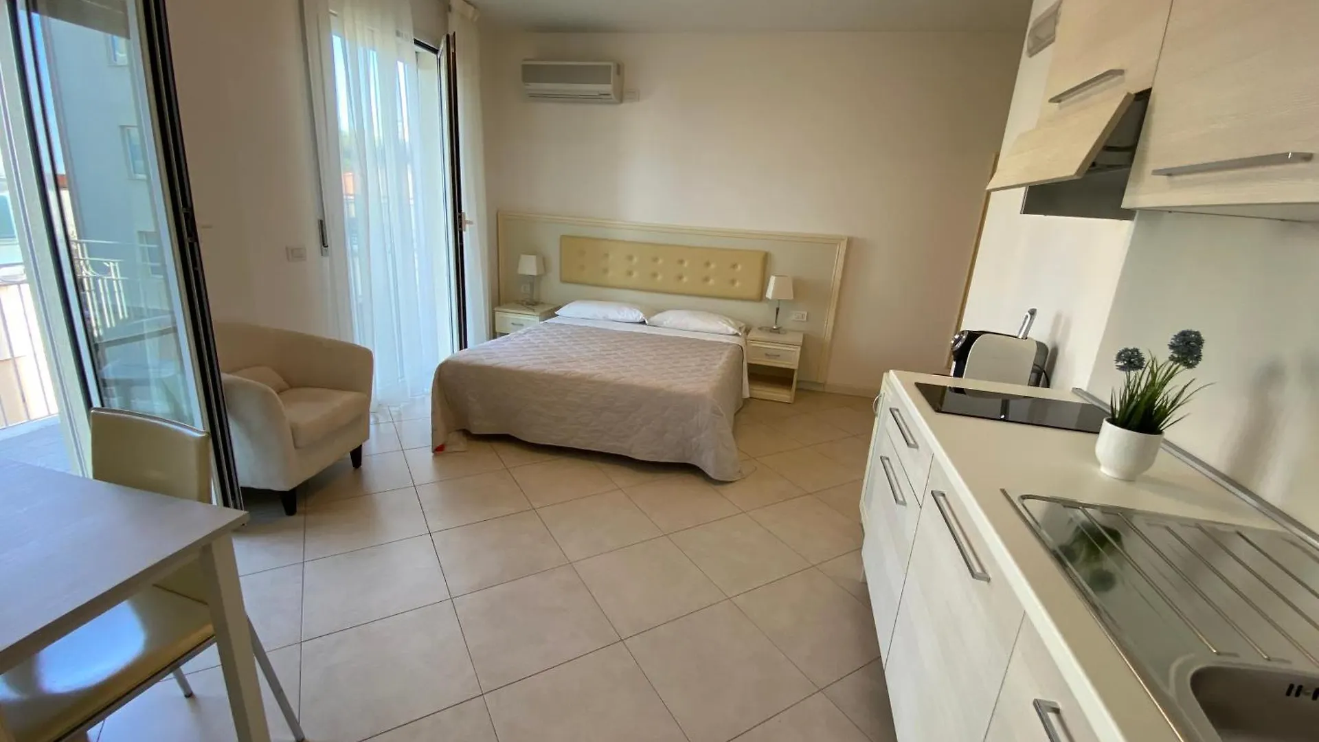 Residence Suite Smeraldo Riccione Aparthotel